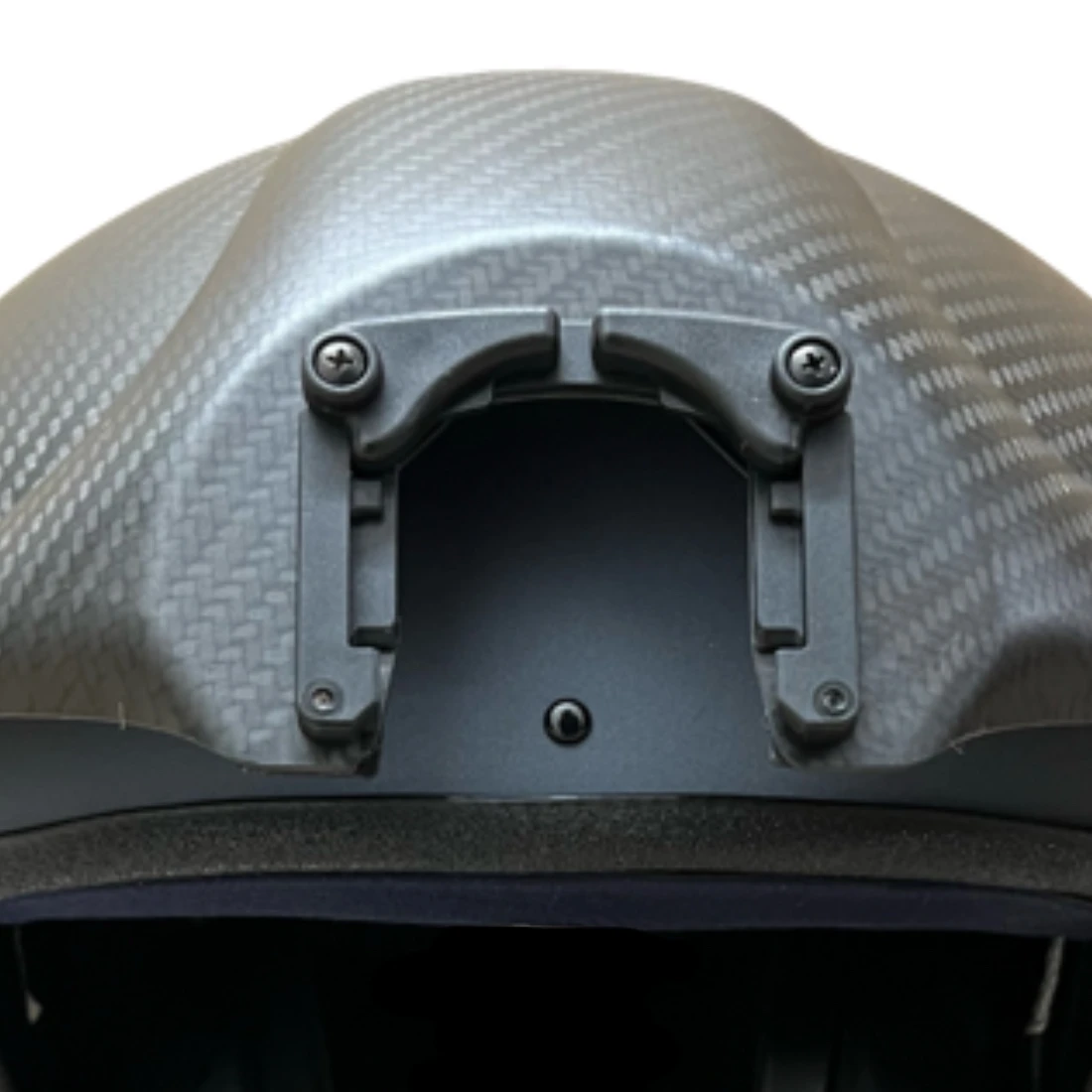 Detail der NVG-Aufnahme an der Carbon-Visierabdeckung des Gentex ALPHA Eagle Hubschrauberhelms